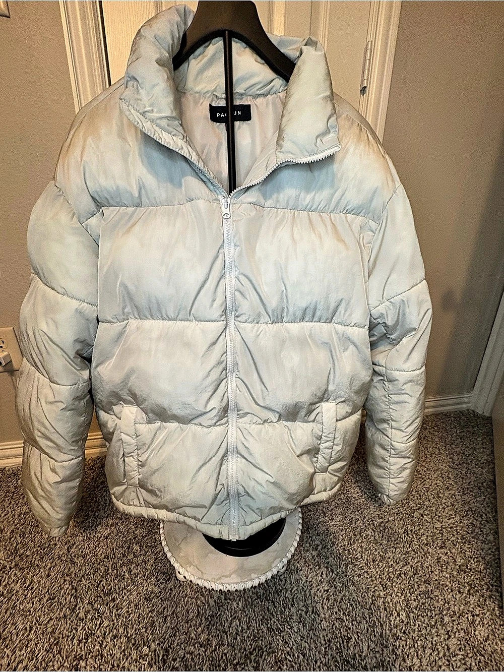 PacSun Puffer Jacket Silvery White Size Large